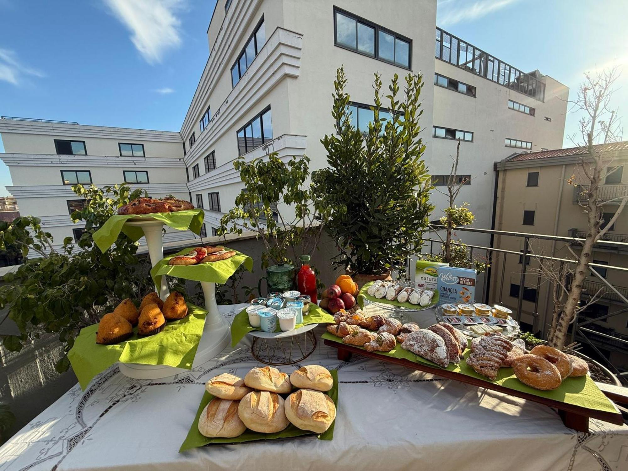 Rooftop53 Катания Екстериор снимка